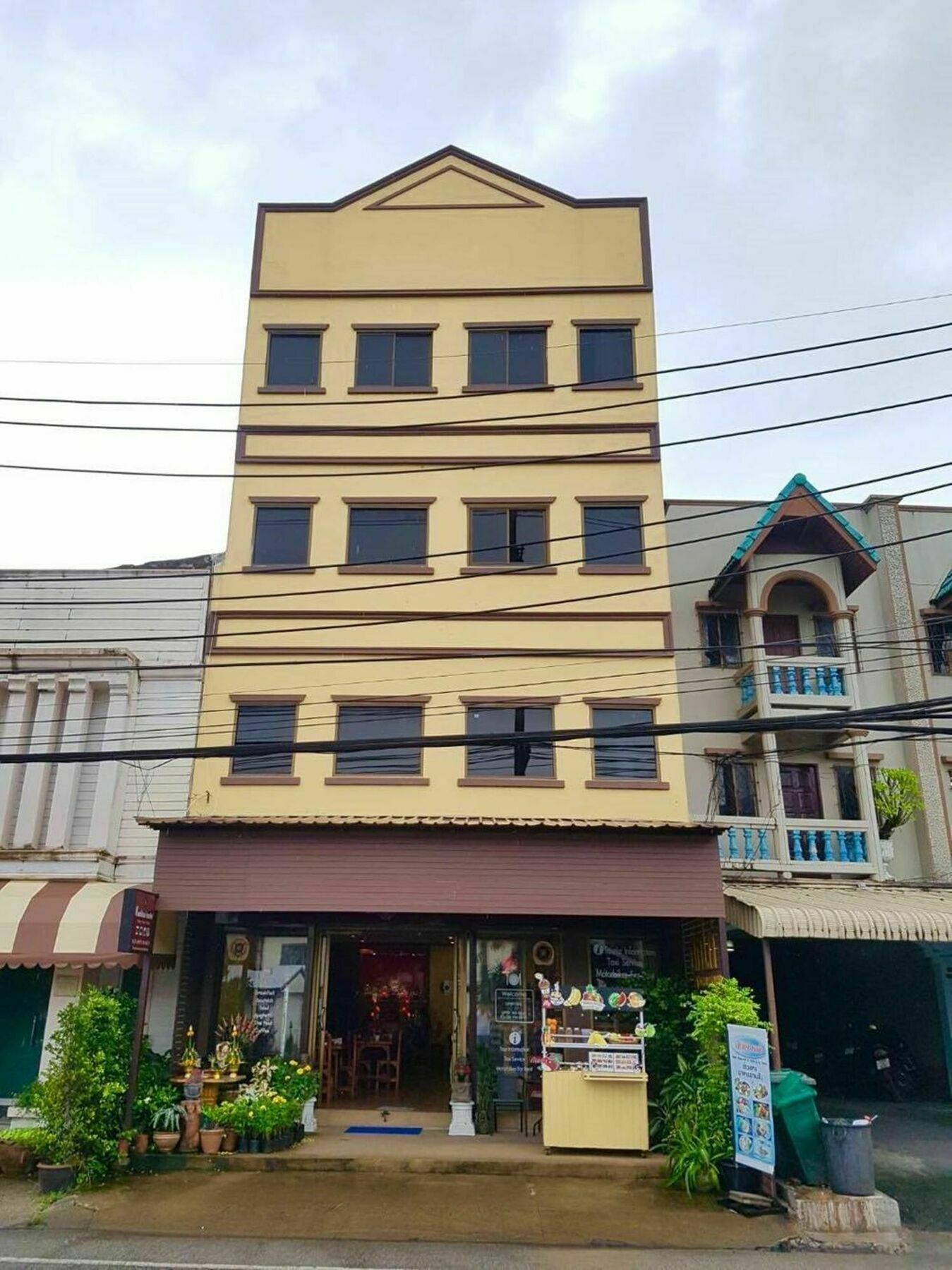 Kookkai House Hostel Patong Exterior photo