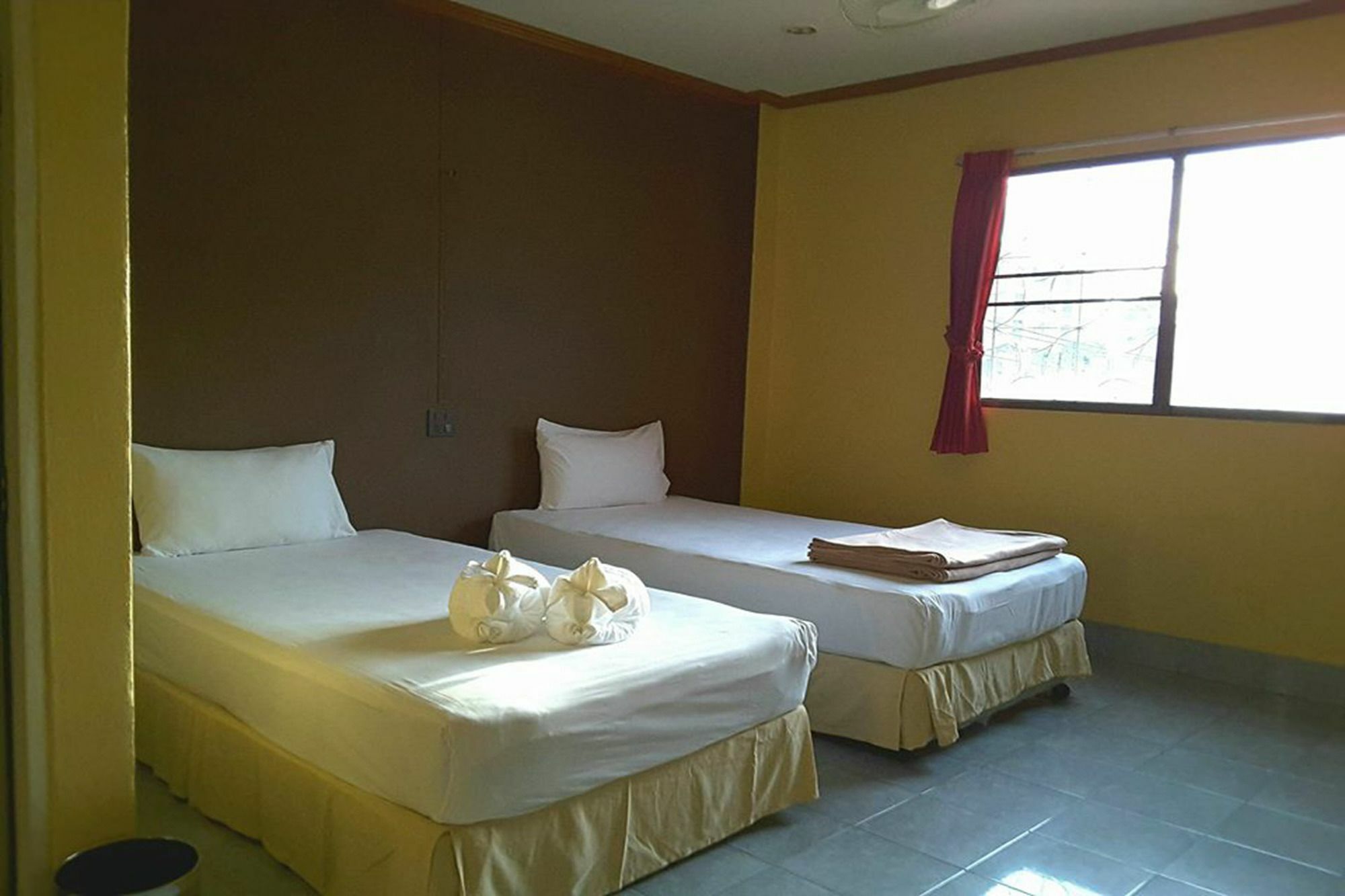 Kookkai House Hostel Patong Exterior photo